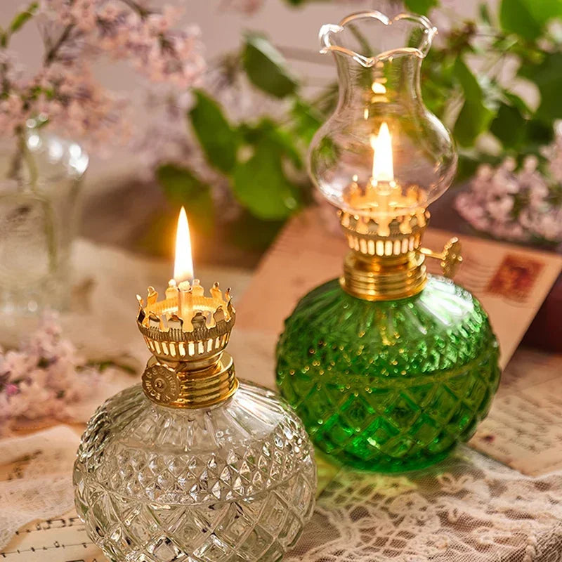 Rustic Large Oil Lamp Vintage Glass Kerosene Lamp Antique Oil Lamps for Indoor Use Emergency Lighting Hurricane Lamp Chamber